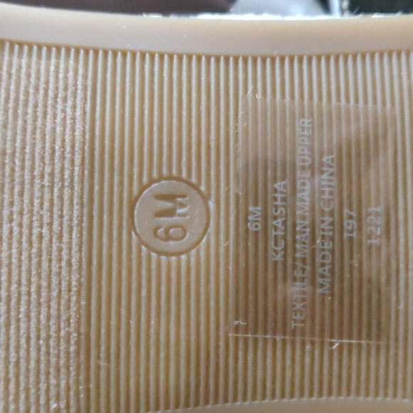 Women's Summer Sandals, Calvin Klein, Sz 6 - Picture 3 of 4